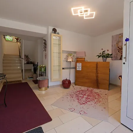 Upland-flair Abendrot Mit Einzigartigem Berggarten Im Zentrum! Віллінген